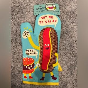 Blue Q large oven mitt - new